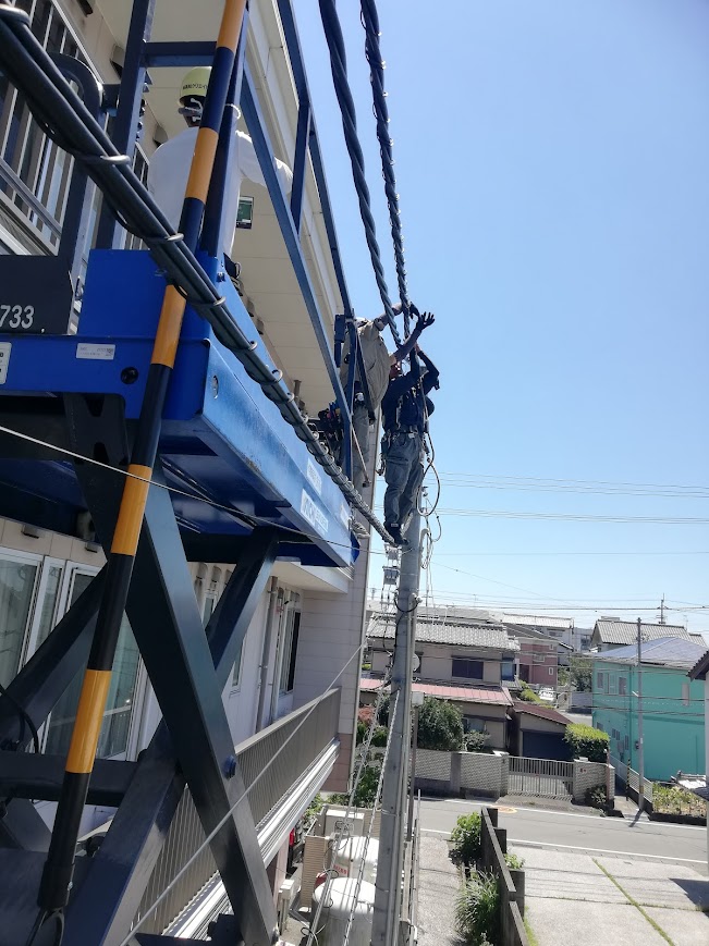 架線工事
